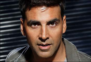 akshay kumar - actor, producer, singer, martial art, khiladi series ...